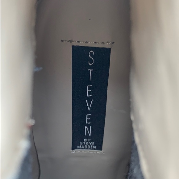 NEW Steven by Steve Madden Ankle Booties with Wage - Picture 6 of 7
